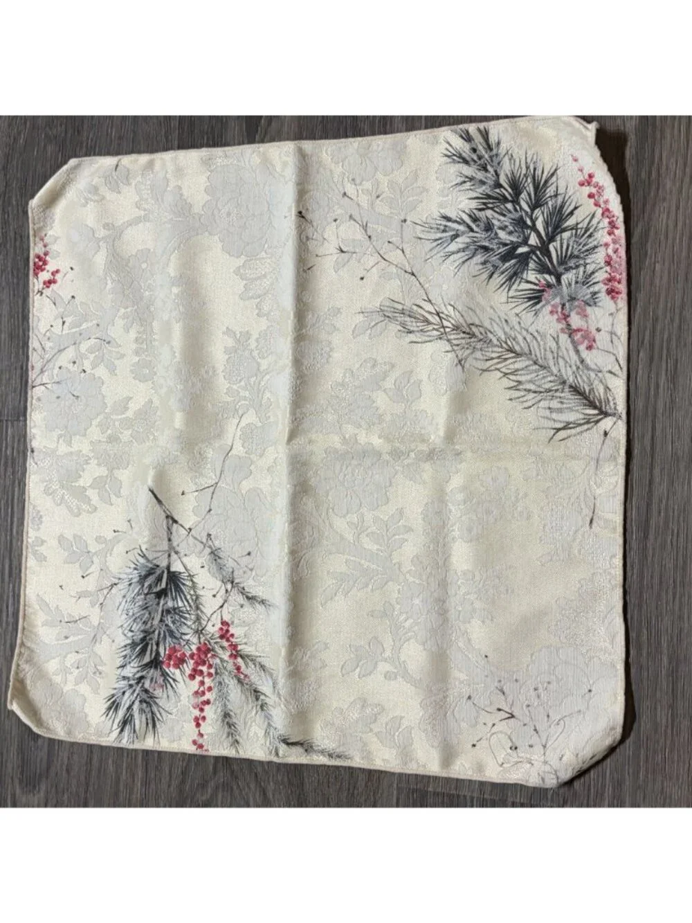 Set of 8 Wilton Court Designs Winter Pine Berries Blend Napkins 19 X 19 Holiday